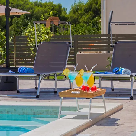 Zarello With Private Pool Next To The Sea Ferienhaus