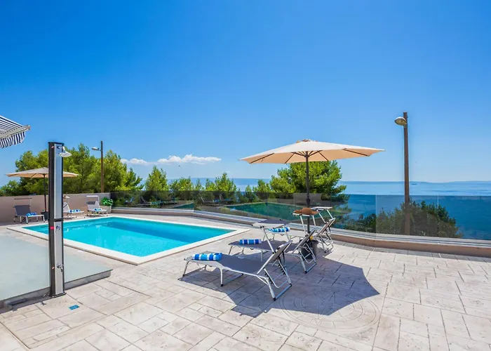 Zarello With Private Pool Next To The Sea 펜션 *