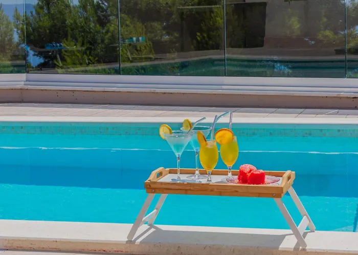 펜션 Zarello With Private Pool Next To The Sea 스플리트
