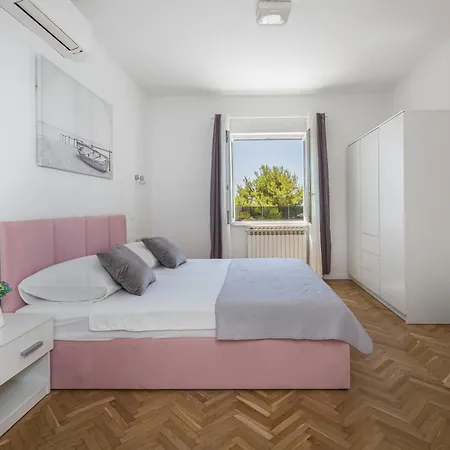 Zarello With Private Pool Next To The Sea *