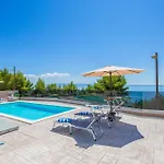 Zarello With Private Pool Next To The Sea Σπίτι διακοπών *