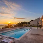 Zarello With Private Pool Next To The Sea Σπίτι διακοπών