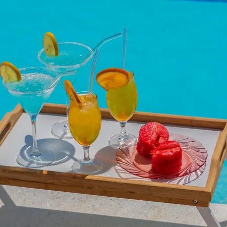 Zarello With Private Pool Next To The Sea بيت للعطل *