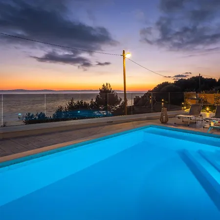 Vakantiehuis Zarello With Private Pool Next To The Sea *