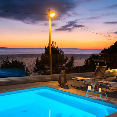 بيت للعطل Zarello With Private Pool Next To The Sea *