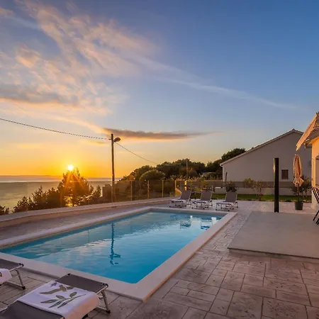 Zarello With Private Pool Next To The Sea Будинок відпочинку