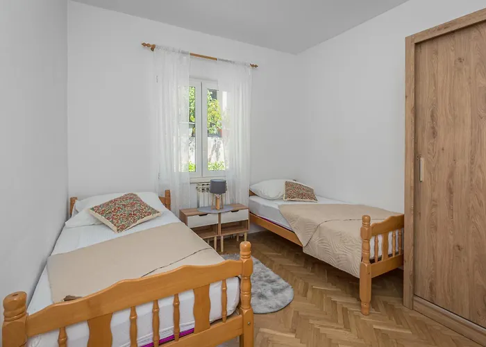 Hébergement de vacances Zarello With Private Pool Next To The Sea *