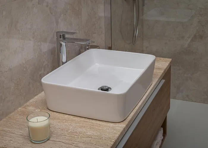 Zarello With Private Pool Next To The Sea Hébergement de vacances Split