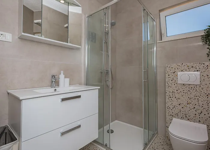 Zarello With Private Pool Next To The Sea *