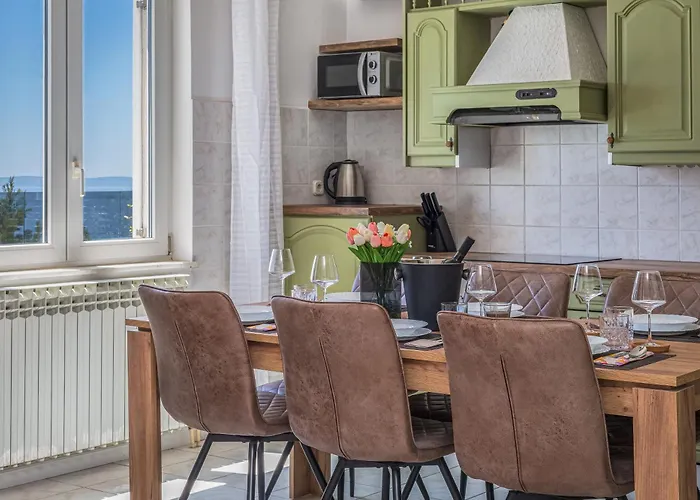 Zarello With Private Pool Next To The Sea Split