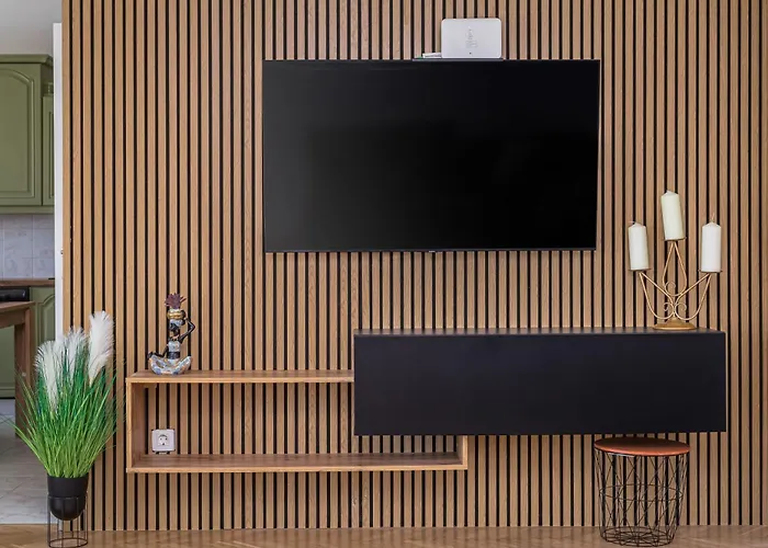 Zarello With Private Pool Next To The Sea Split