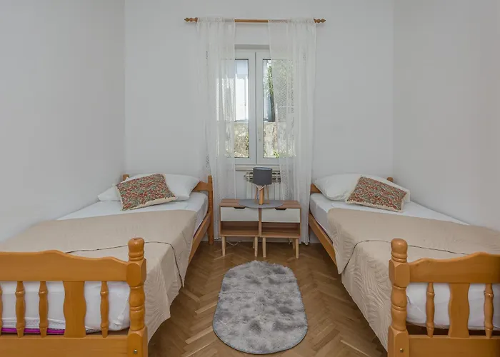 Hébergement de vacances Zarello With Private Pool Next To The Sea *