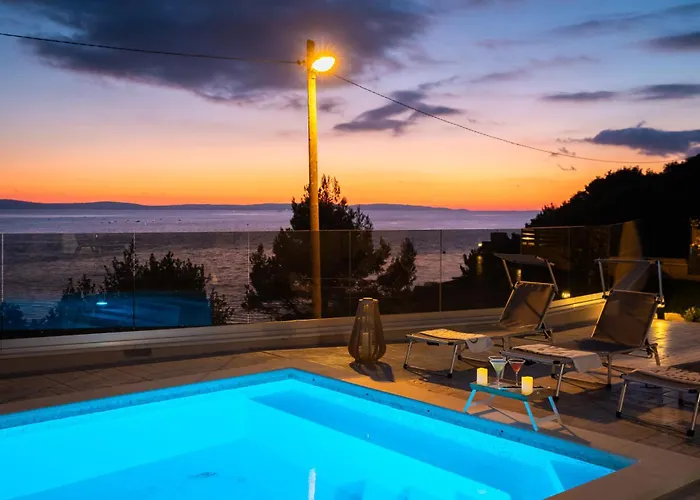 Hébergement de vacances Zarello With Private Pool Next To The Sea *